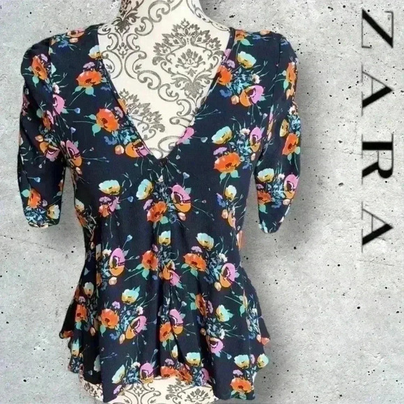 Zara Tops - ZARA Trafaluc Floral  Top